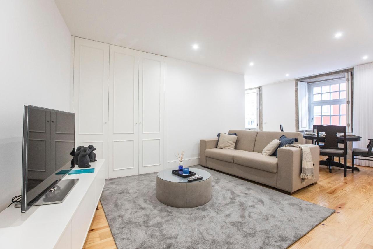 Elegant Downtown 1Br Flat W/ Ac By Lovelystay Porto Exterior foto
